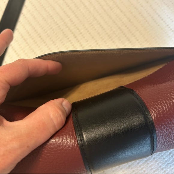 Coach Grace - Picture 10 of 11